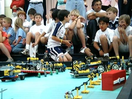 watching the Los Altos North bot display from 2005